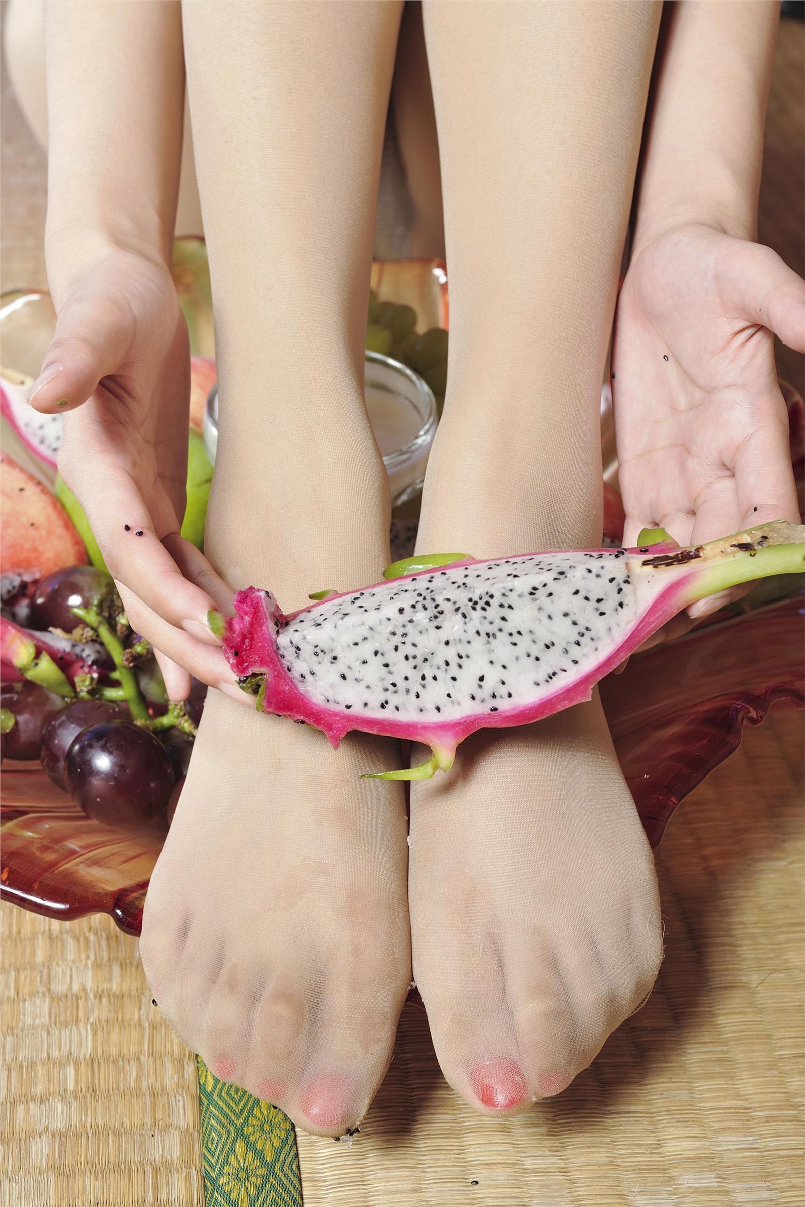 [麗櫃VIP另類視覺] 2012.07.11 笑笑 Photo51 国产性感丝袜美女